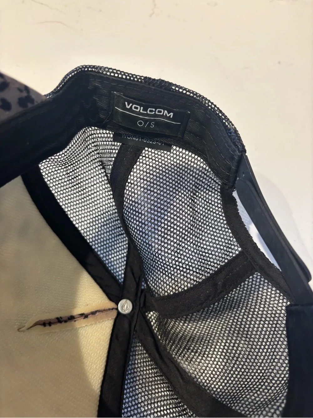 Volcom cute leopard